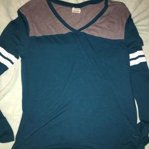 Victoria’s Secret Pink Long Sleeve Tee